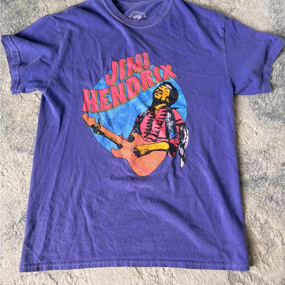 Vintage-Inspired Jimi Hendrix Graphic Tee - Purple